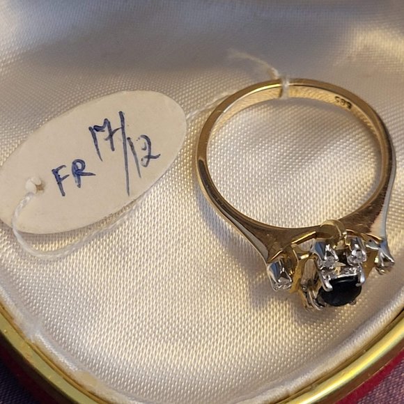 14K Gold Ring with gemstones (small diamonds and saphire) - Picture 7 of 14